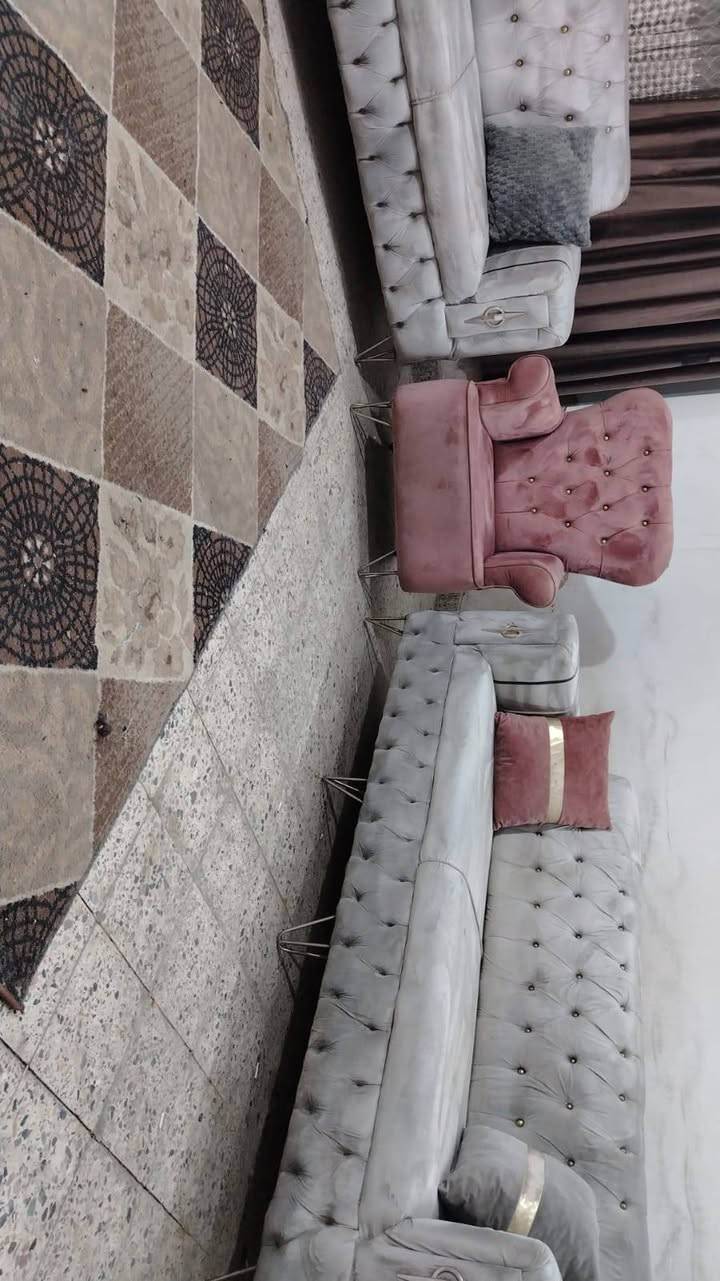 تخم 10مقعد 💺أخو جديد أي ضرر مابي سعر ,,260,, بي مجال مكان لبياع ***********يوجد واتساب
