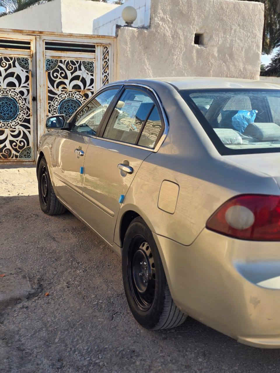 السلام عليكم سياره  اوبتيما ٢٠٠٨ خليجي ٢٠٠  تبريد شغال كامله سياره كصه جنطه رقم اربيل اصلي سنويه مطابقه سعر ٣٨  عنوان ناصريه ***********
