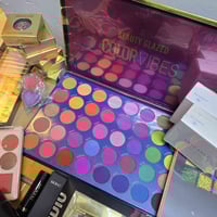 مكياج جديد • تصفية شلعة • أكثر من ١٢٠ قطعة