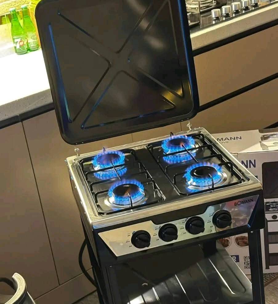 طبّاخ غازي 4 مشاعل 🔥
اختيار عملي للمطبخ والرحلات والاستخدام اليومي 👌
🔹 4 عيون غاز قوية توزيع حرارة متوازن للطبخ السريع
🔹 إشعال يدوي بسيط وعملي
🔹 سطح حديد متين مطلي بطلاء مقاوم لدرجات الحرارة العالية
🔹 غطاء علوي حديد يحمي العيون ويحافظ على النظافة
🔹 ستاند ثابت مع رفّين سفليين لترتيب القناني والأواني
🔹 مفاتيح تحكم أمامية سهلة الاستخدام
🔹 تصميم عملي موفّر للمساحة مناسب للمطابخ الصغيرة والكبيرة
🔹 جودة عالية جدا واعتمادية بالاستخدام الطويل
✅ مناسب للبيت، السطوح، الرحلات، والمطابخ الخارجية
🔥 أداء قوي وشكل أنيق وسعر اقتصادي

للحجز والأستفسار مراسلة خاص الصفحة 📨📩 
او التواصل على الرقم *********** واتساب 
التوصيل لجميع المحافظات 🇮🇶