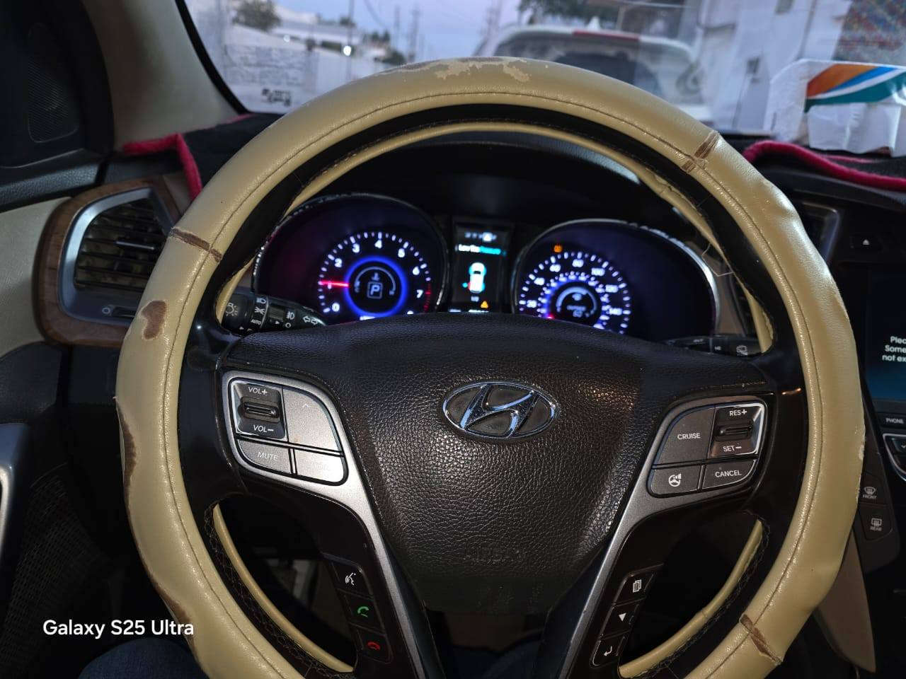 سنتافيا 2016
1/1 فول مواصفات 
4 سلندر 
بانوراما 
شاشة كبيرة 
بصمه 
جنطة شفط 
اشاير بلمري 
رادارات 
خزن ميموري 
ترحيب بلكشن 
تدفئة تبريد بلكشنات 
صور الحادث مرفقة بلمنشور

مكان السيارة الشطرة 
السعر 165
رقم صاحب السيارة: ***********
