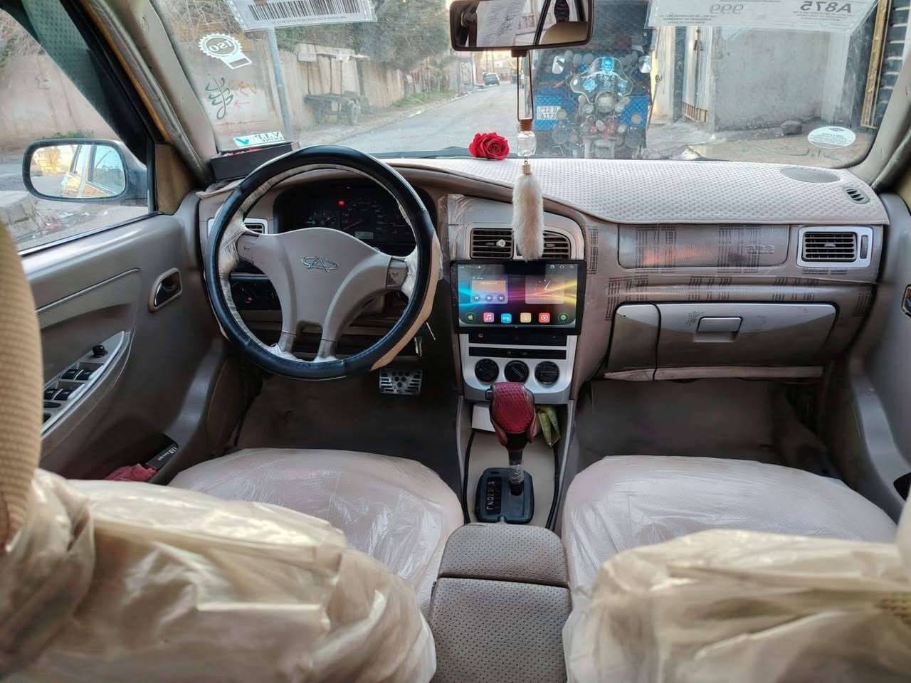 السلام عليكم  ..
شيري كوين 2010 مشروع وطني شرط الوكاله وتحويل من الشرعي  كير محرك يارس توماتيك كير مال كصه محرك شرط تدفه تبريد ثلج قفل مركزي بدون ضرر تلكيطات كابون بانزين بيها....  مكلف ب نشر......رقم صاحبها  السعر..38 بيها مجال للشراي  ***********
