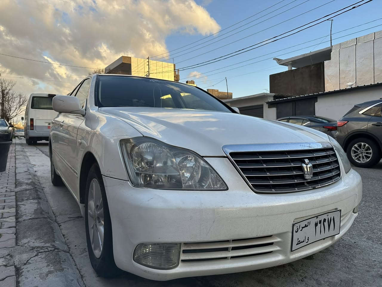 شاهینە بڕاوەی 2007 ناوزەردی ساج مەلەکی هەیکەلی ئەڵێی ساخە
بچوک بە گەورەی 3 دوگمەی پەردە بەسمە ڕەساسی فول ئاڵتونی بازاڕ سەقفی چاڵیشی پێوە نیە شوشەیی سەیارەکە هی ماڵی خۆمە بێ نوخسانی هەمووی مەزبوت کراوە تایەی لۆک گێڕو مەکینە بەشەرت هەموو گیانی بەشەرت
ژ.م(0773 804 0808)
