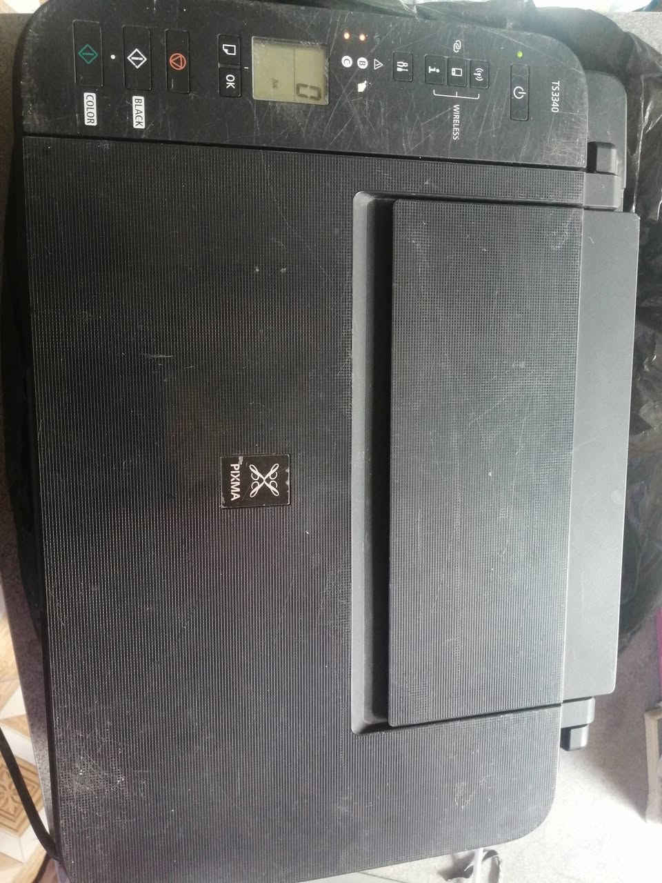 طابعة كانون 
3340
نظفية كما موضح بالصور والفديو 
نقصها حبر وقرص تعريف وكيبل
سعرها 50 الف 
مكاني نجف


**إذا كنت صاحب هذا الإعلان وتريد حذفه لأي سبب، رجاءا أرسل رسالة إلى الدعم الفني**