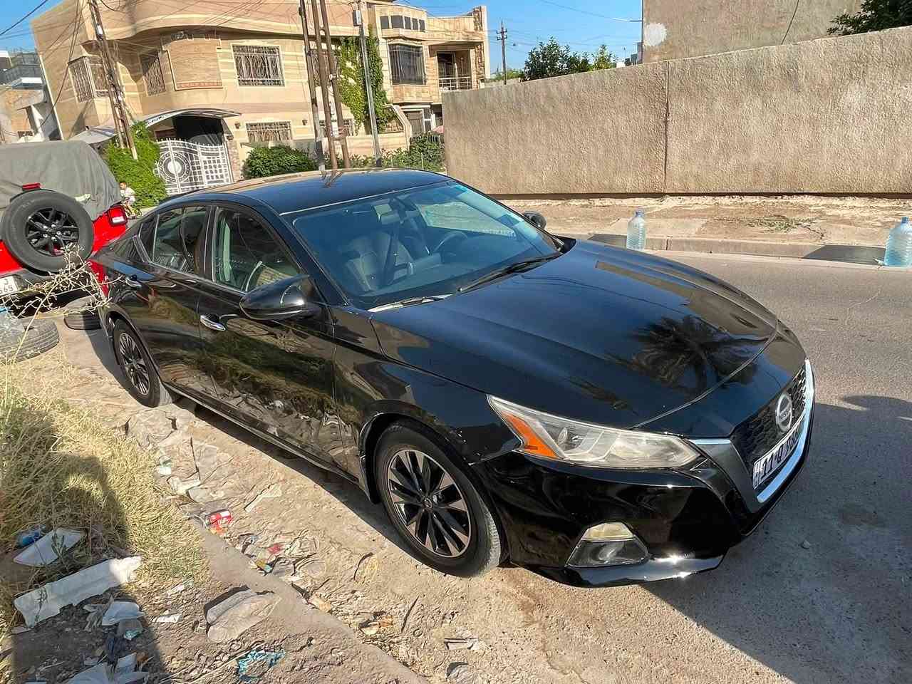 نيسان التيما ٢٠١٩ مواضفات s رايدهة ١١٢ وبيهة مجال
شاشة كار بلي شاشة اعطال كبيرة بصمة رادار امامي وباقي المواصفات المعروفة
حادثهة من امريكا جاملغ وبنيد وبيهة بالعراق جاملغ وباب حادث خفيف بدون دواخل وبيهة قطعة بارد 
يعني ٤ قطع صبغ 
ماشية ١١١ الف ميل 
صدر جديد كير جديد ممفتوح شديتة قبل شهر 
مكينة نظيفة ما مفتوحة ابد 
وهذا رقم الشاصي مالتهة 1N4BL4BV1KC189474
رقمه بغداد باسمي مكاني بغداد حي الجامعة 
***********
صور الحادث داخل المنشور
