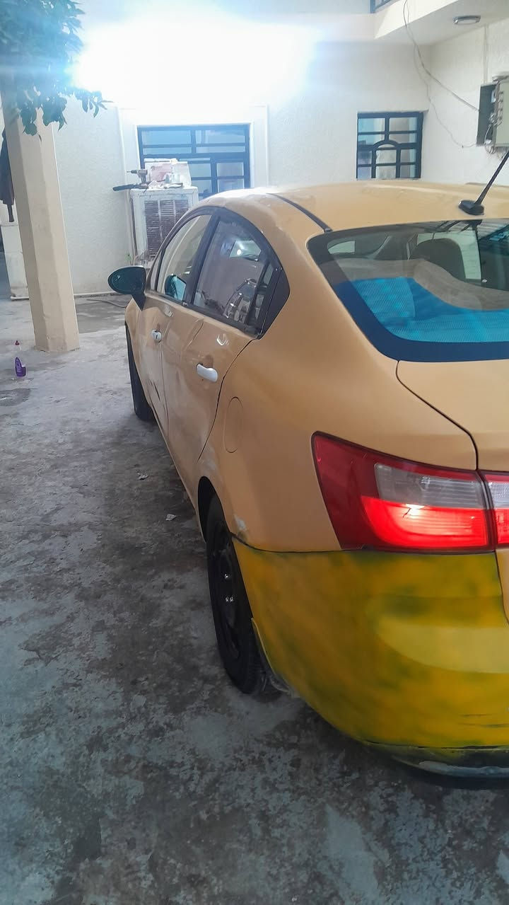 سلام عليكم للبيع كيا ريو وارد امريكي موديل 20013بسمي سياره هيئه غرامت مصفره حادثه بنيد وجاملغ لبنيد نفسه مصلح جاملغ مبدل سياره ليبل واحد عده حادثه مال امريكه جاملغ مبدل محرك لا تنقيص لا تبخير كير خير من الله تبريد شغل تخم تاير جديد
محرك 1600جي دي اي بيه قتصادي بانزين مكاني  بغداد سعر ٦٠وبيه مجال يرادله ترتيبات بسيطه
رقم لهاتف : ***********
