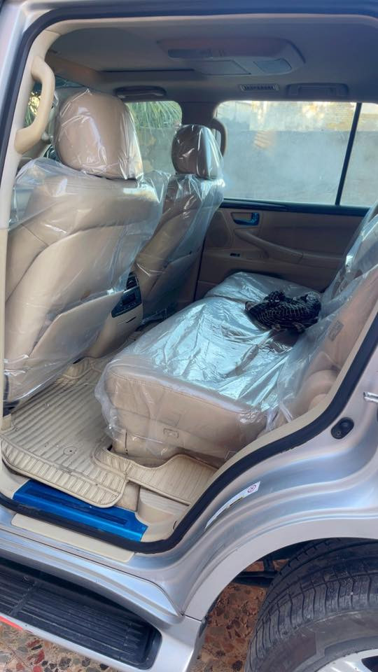 لكزس بريم فول مواصفات  رادار ديفيدي شاشه بلاد كامرات 360 درجه حساسات كشنات جلد تبريد ثلاثه قطع تبريد وتدفئة بالكشنات جكات صعود ونزول مكينه 5700 سياره صاروخ 🚀 ماشاء الله شاشه بالسقف فتحه بالسقف دواخل بيجي جدا نضيفه السياره ماشيه 400 الف رقم دولي بسمي

السياره بيها فقط بنيد من الخارج مرشوش اثر جراد غير مفتوح ولامضروب بيها لايت زنون وكشافات زنون صندوق فتح كهرباء 

تحكمات سيترن السعر 320 وبيها مجال للشراي ***********
