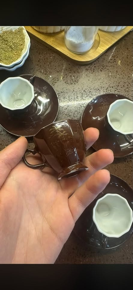 السيت "ألروماني ألكلاسيكي" انتاج الثمانينات قيم واخذ والف عافيه ♥️🎻
المكان شهداء البياع 🏠

موجود توصيل 🚚


**إذا كنت صاحب هذا الإعلان وتريد حذفه لأي سبب، رجاءا أرسل رسالة إلى الدعم الفني**