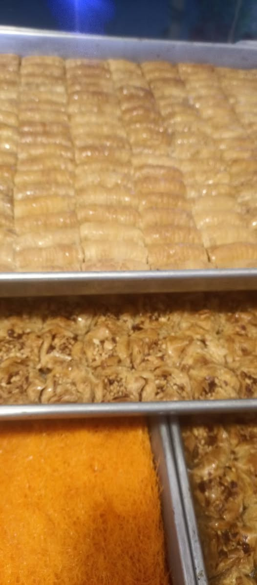 يتوفر لدينا جميع أنواع المعجنات و الحلويات
بقلاوة 
برمة 
بتفور 
جكليت وزن 
جكليت علب هدايا 
راس العبد 
بستاشيو بالكاكو
كل هذا متوفر في معجنات الامير السويب ال200 محلات عماد الساعدي


**إذا كنت صاحب هذا الإعلان وتريد حذفه لأي سبب، رجاءا أرسل رسالة إلى الدعم الفني**