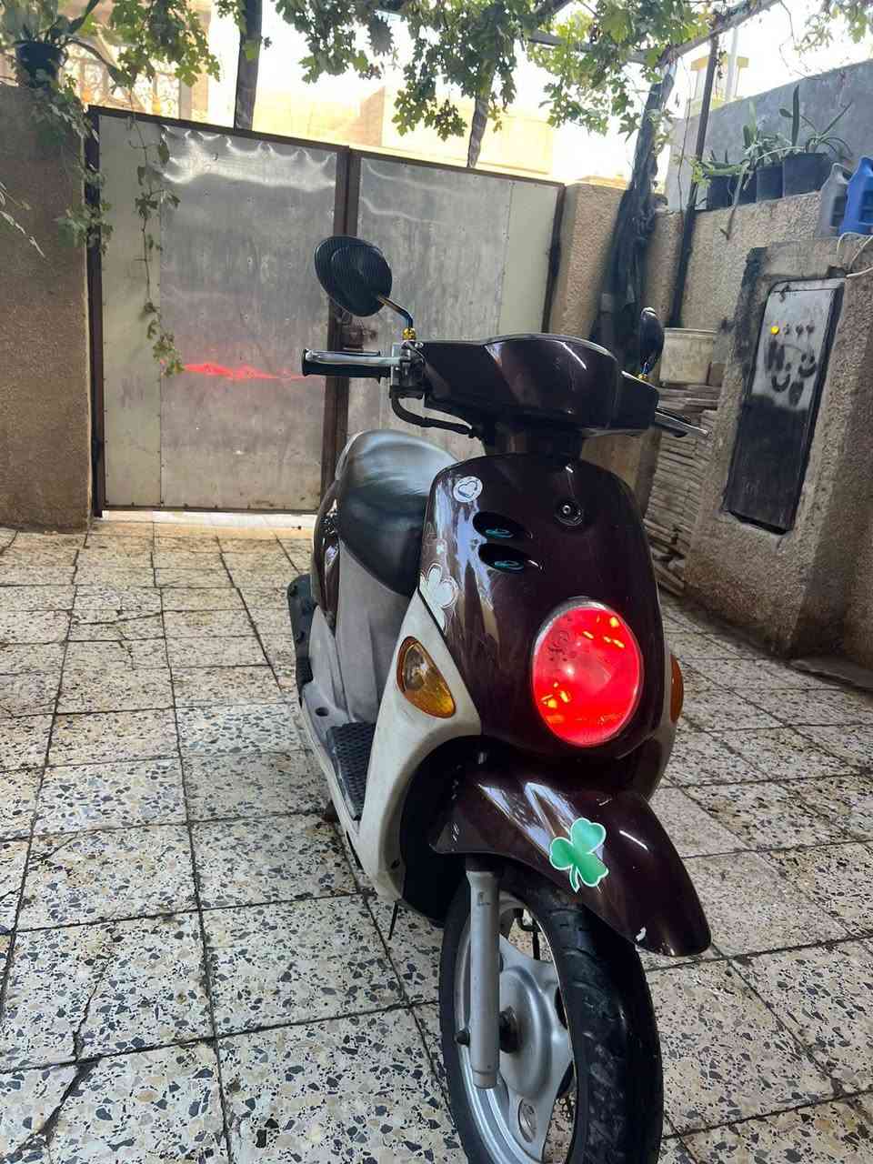 سلام عليكم دراجة فله 120 دراجة كفاله عامة مكينه ناعمة مامفتوحة موديل 2012 دراجة قبل شهرين من نازله دراجة كفاله بيهة نقوصات بصيطة الشراي يجي خاص سعر ب750 
‏‪***********‬‏ مكاني بغداد الغزاليه
