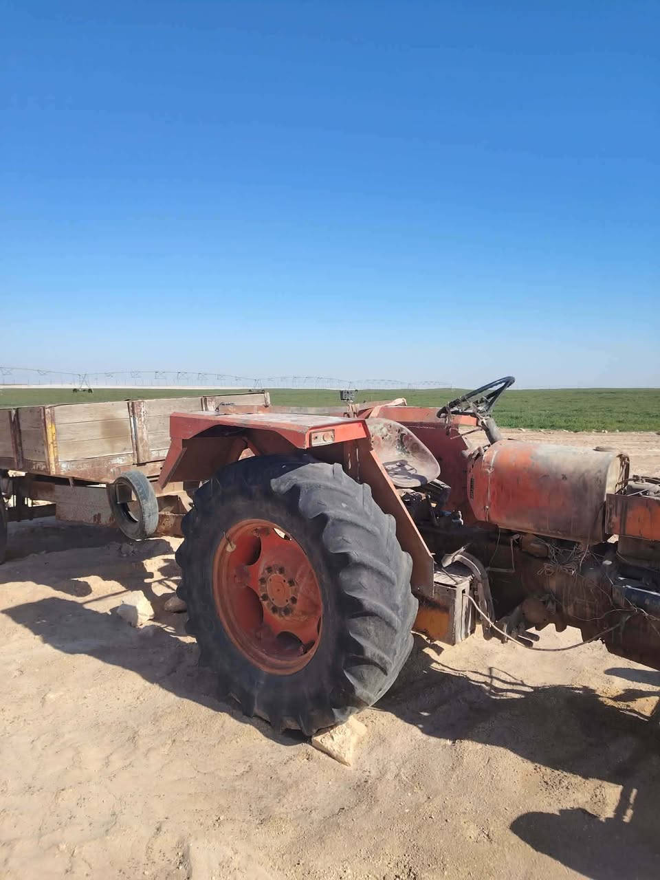 سلام عليكم 
مكينه عنتر موديل 1987 بدون ارقام كير واكسن وجهاز خير من الله 
المحرك بيه براص السعر مليونين ونص وبيها مجال المكان السماوه خلف معامل السميت 
الاتصال على الرقم ***********
غير متواجد ع الفيس
