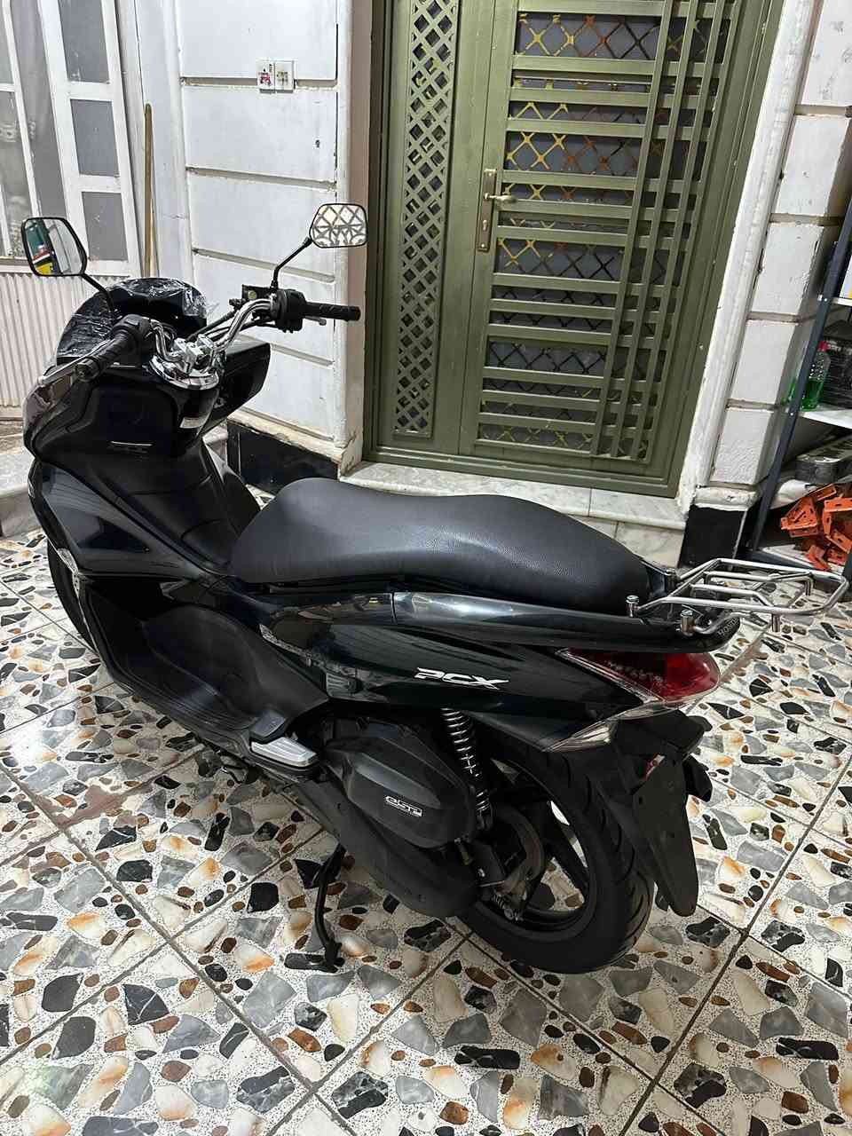 للبيع فقط PCX 🔥
الدراجة رمبة، صارلها شهر فقط من نزلت، وأوراقها كاملة.

✅ مكفولة كفالة عامة
✅ المكينة تخبل وناعمة جدًا
✅ حساس الستاند شغال
✅ مانع الانزلاق (ABS/TCS) شغال
✅ حساس الازدحام (Idling Stop) شغال
✅ الدراجة بلادية

💰 السعر: 15ورقة وبها مجال للجادين فقط.

📍العنوان: بغداد – حي أور

📲 التواصل حصريًا عبر واتساب:
***********

الرجاء التواصل من الشراي الجاد فقط.
