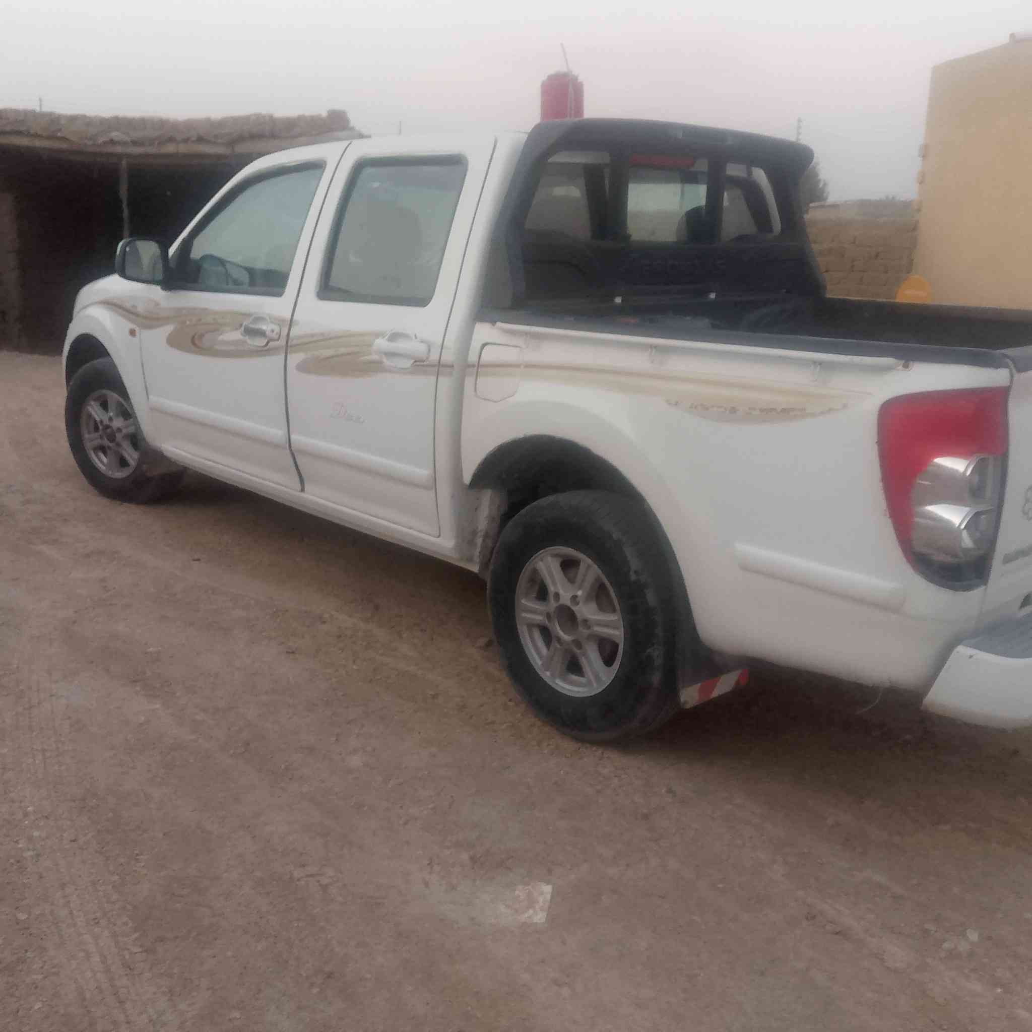 سياره للبيع كريت ويل 2013 مكفولة محرك نظيف حداديه بس صبغ بل حزام سنويه جديده لل 2029 دواخل نظيفه السعر 55 وبيه مجال لشراي رقم ***********
