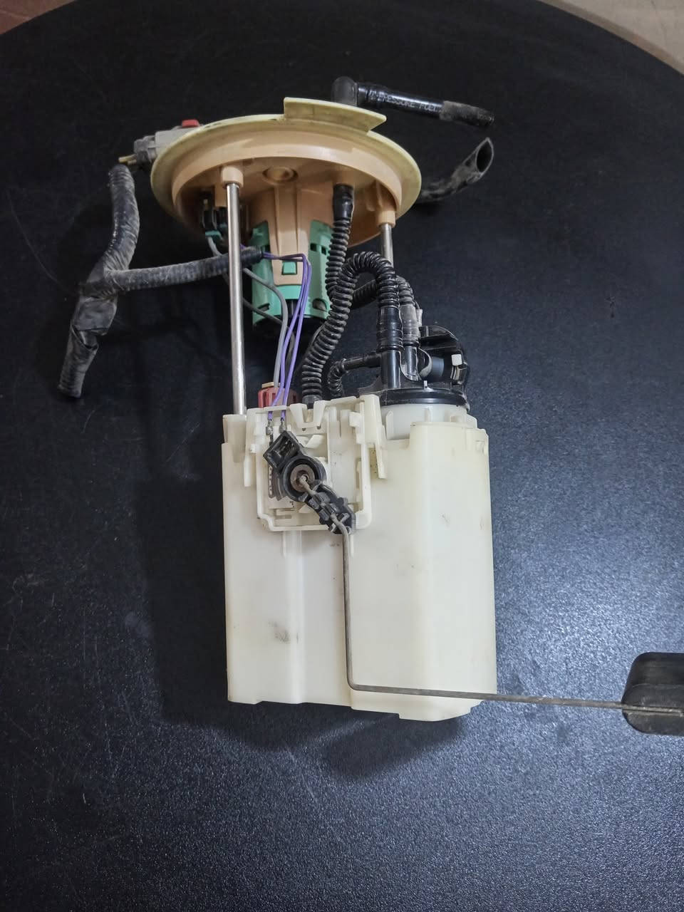 السلام عليكم قاعده فيتبم فورد اكس بدشن حاويه بيها بالجعب كسر بصيط مال تحميل +  فيتبم وفيش اصلي شركه كلهن على فحص سعر 100 عنوان بغداد كفائات السيديه قرب قاعه بغداد المناسبات ***********
