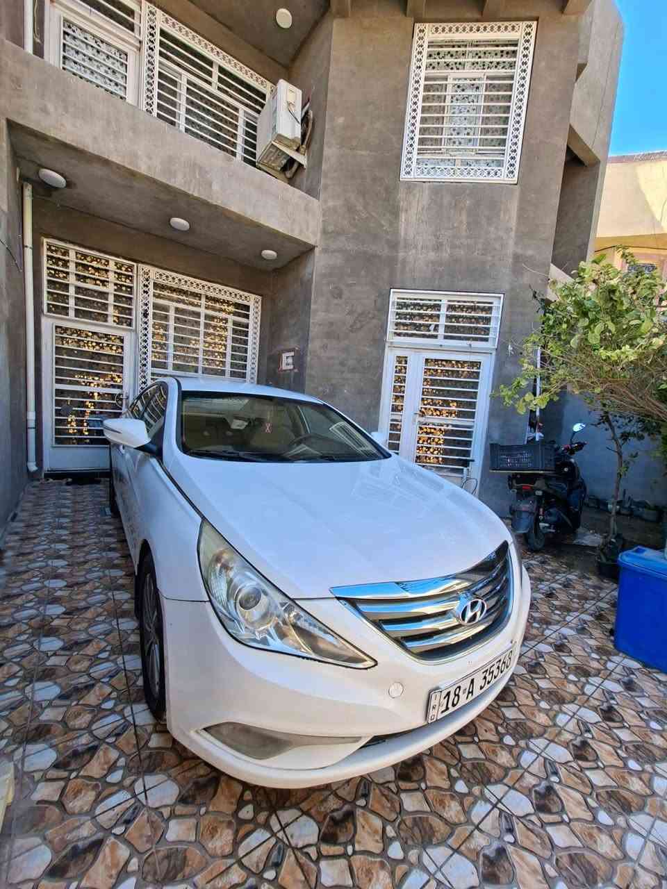 سوناتا ٢٠١٣ شكل ١٤ مكينة ٢٤٠٠ دوش خليجي مكفول عدا شبر بباب السائق تبريد قطعتين سيارة جاهزة من كل شي حدادية وتبريد السعر ١٣٦ وبيها مجال بسيط للاستفسار الاتصال على الرقم ***********
