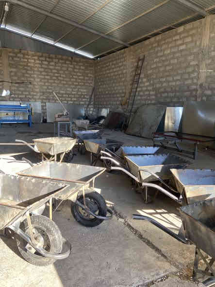 ⚒️ ورشة تصنيع التانكيات والمعدّات المعدنية – صناعة يدويّة بإتقان وابواب وشبابيك (حدادة عامة)
نجهّز لكم شغل مضبوط وحديد مضمون.

نصنّع لكم أيضًا:
▫️ عربانات دفع قوية تتحمّل الشغل
▫️ منقــلات ومشــاوي بكل الأحجام
▫️ جابيات الحلال للماء والعلف
▫️ كل أعمال الحدادة حسب الطلب وبالمواصفات اللي تختارها

✨ شغل نظيف – حديد ثقيل – لحام مضبوط – أسعار مناسبة
الموقع 📍 موقع قرب سيطرة النساف مجاور قبان دجلة بسايد الخدمي للشارع العام 
📍 موجودين لخدمتكم… ونستقبل كل الطلبات حسب القياس والعدد.

للاستفسار والطلب:
سعيد :ابو محمد ***********📞
