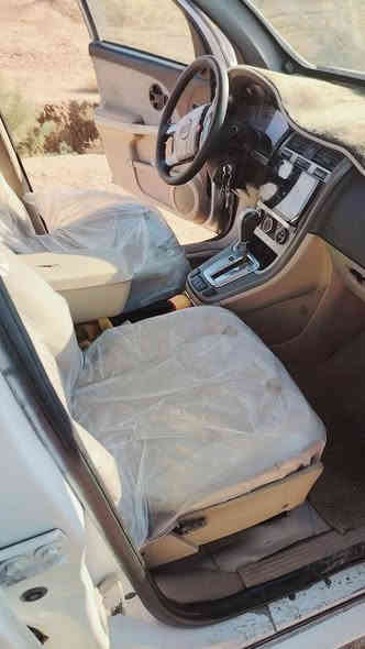 شوفر كوينس 2007 رقم بغداد سنويا  جديدة حتى هزه جديدة  ضررها جاملغ فقط ومصبوغه حزام بدون حادث مكينه محور كامري السيارة خير من الله محرك كير بيه انسه الصرف بانزين  نقص مشط استيرين بي نضوح  شوي فقط   صدر نص عمر  
عنوان بغداد ... سعر 58  وبيها مجال 
***********
