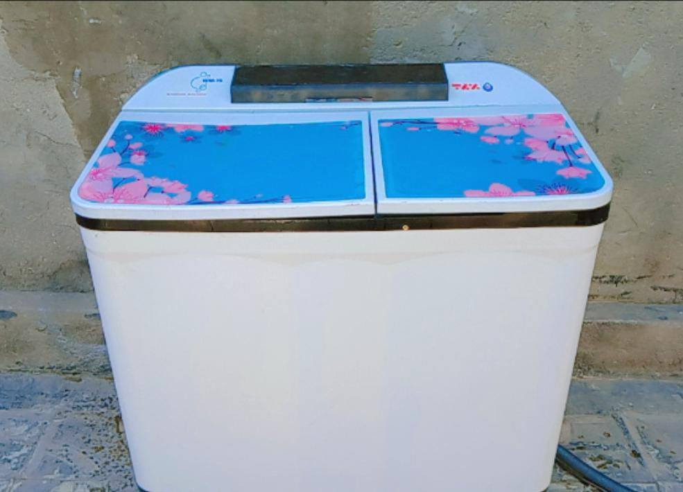 السلام عليكم 

غساله شغاله على الفحص للبيع مستخدمه ما داخله تصليح 

حجمها 18كيلو 

سعرها 75وبيها مجال 

عنوان كوفه


**إذا كنت صاحب هذا الإعلان وتريد حذفه لأي سبب، رجاءا أرسل رسالة إلى الدعم الفني**