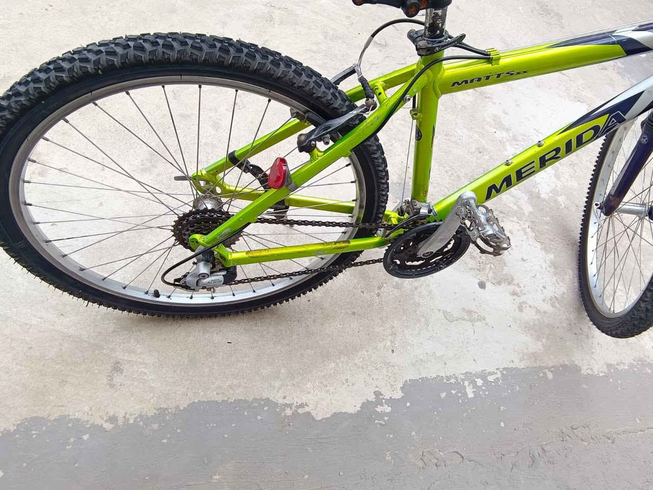 سلام عليكم باسكل من نوع Merida Matts للبيع سعره 150الف نضافته موضح بل صوره بايسكل كامل كامل برغي مامفتوح بي  كلو شركة مكاني موصل حي ميثاق شراي تفضل خاص وشكرا


**إذا كنت صاحب هذا الإعلان وتريد حذفه لأي سبب، رجاءا أرسل رسالة إلى الدعم الفني**