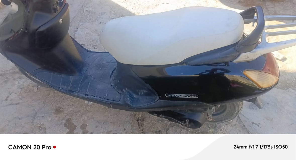 سبيسي ياباني للبيع السعر 450 وبيها مجال للاتصال ‏‪***********‬‏
