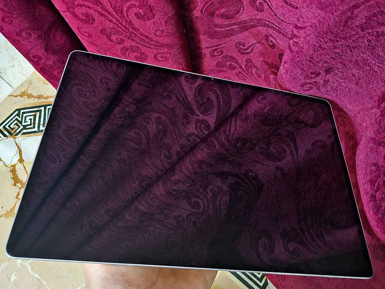 السلام عليكم🤍✨

ايباد هونر ماجك باد تو❤‍🩹
جديد فقط ايام مستخدم💯❤️‍🔥

📱 جهاز MagicPad 2 – تابلت القوة والأناقة في جهاز واحد!
جديد بنضافه 100%🎁💌♥️🎀

✨ أهم المواصفات:

شاشة عرض كبيرة  12.3 آنج 🤍☠️ 
بدقة عالية 144 هيرتز🔥🖥تضمن تجربة مشاهدة مبهرة🫡

معالج سريع للألعاب والتطبيقات بوبجي120 فريم💯

بطارية تدوم طوال اليوم 10 ألف سعه البطارية💯

الرام الداخلي:12+12💖
الذاكرة:256❤‍🔥✨
ألون: ابيض 🤍✨🫶🫴

واجهة سلسة بنظام حديث🤍

تصميم أنيق وخفيف الوزن👌✨

🆕 السعر جديد:914, 000دينار 📦

سعر 695🔒❤️‍🔥☠️ دينار فقط! 

📍 المكان: بابل🤍✨

🔹 يأتي مع الملحقات... ايباد + شاحن+كارتونه+كيبورد+قلم 🩷🫸

يتوفر توصيل🩵✈️✈️

للتواصل 📞*********** حلة, بابل
