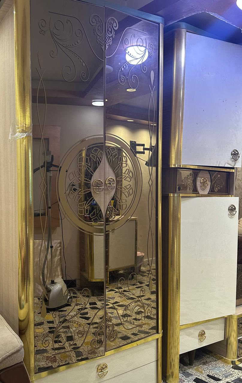السلام عليكم غرفة تركية ضخمة جداً للبيع السعر مليونين ونص سبب البيع ضيق المكان للاستفسار اكثر مراسلة الصفحة


**إذا كنت صاحب هذا الإعلان وتريد حذفه لأي سبب، رجاءا أرسل رسالة إلى الدعم الفني**