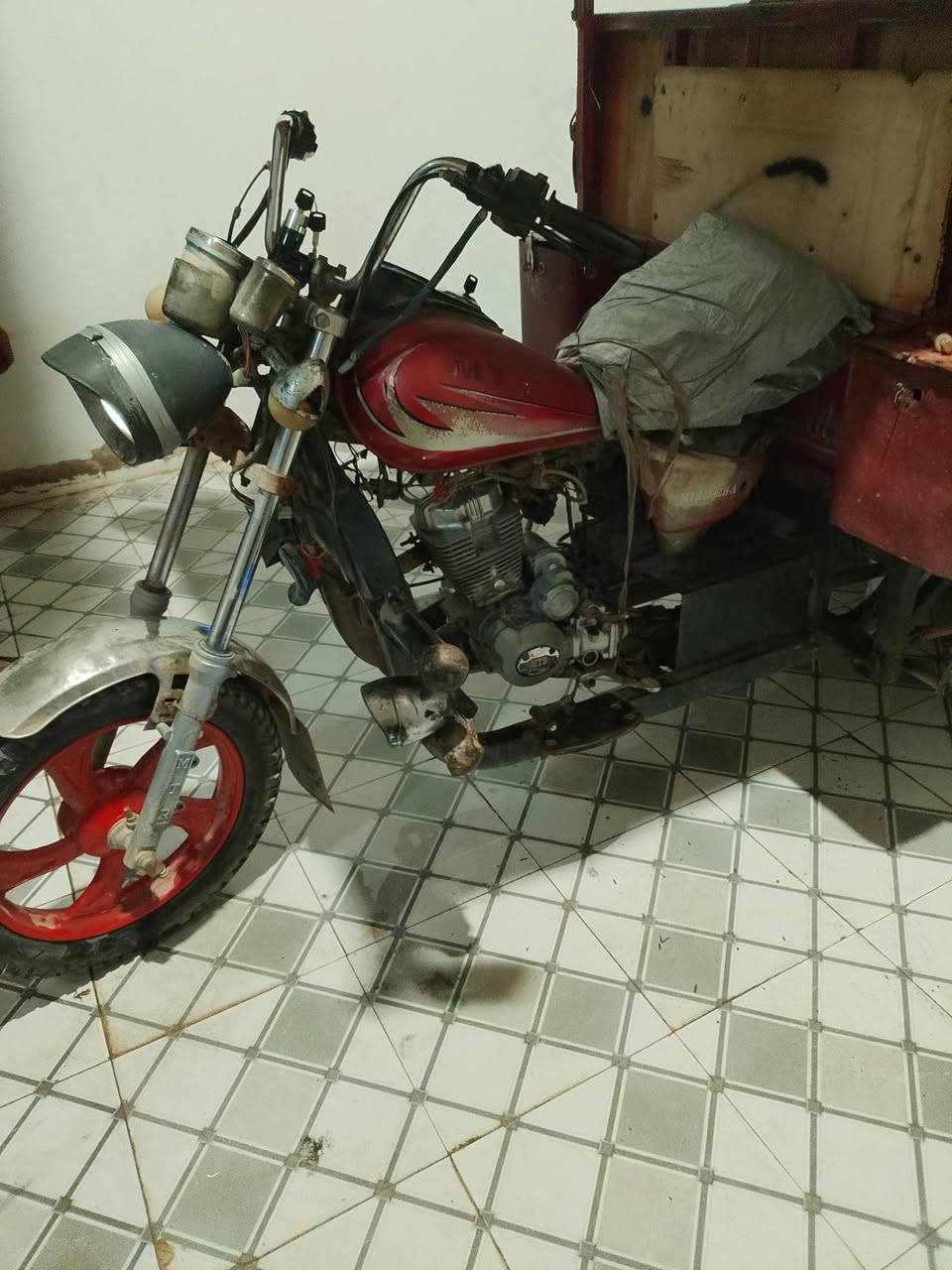 سلام عليكم ستوتة ام تي ار للبيع سعر ٩٠٠ بيها مجال حك جية أوراق كاملة وصل ترقيم مستلم
نضيفة خير من اللة كهربائيات شغالة عنوان تقاطع القدس***********واتساب
