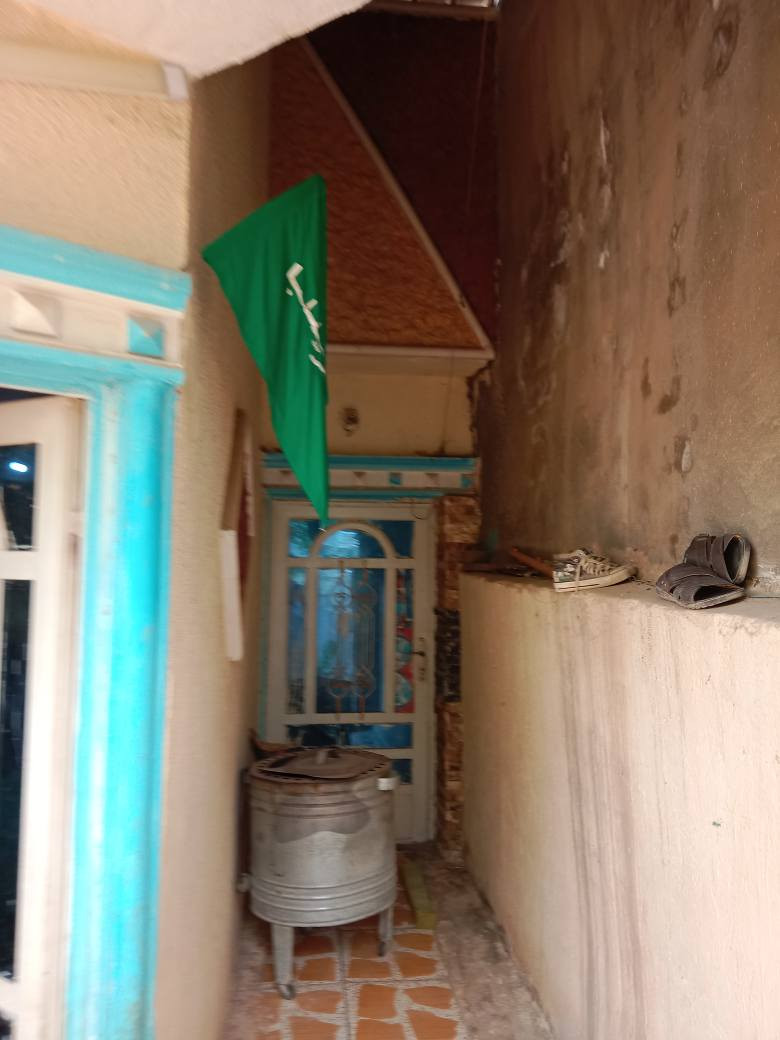 بيت للبيع مساحة ١١٠ طابو زراعي سند ٢٥يتكون من حديقة طرمة صالة مطبخ كليدور غرفة صحيات داخلية وخارجية مناور اثنين الموقع حي الاساتذة اقرب نقطة دالة خلف مدرسة ابن السكيت قريب على مسجد المراشدة للاستفسار الاتصال على الرقم *********** حلة, بابل
