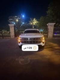 سلفرادو موديل 23 بيه قطعه وحده صبغ محرك 2700 تيربو جاملغ امامي ايمن  م...