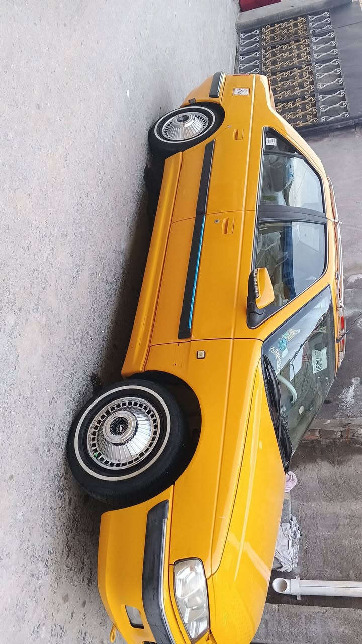 السلام عليكم بارص 21.  كله بلاديه بيه بارد بل يمنه كد شبر اوبيه صبغ بل يسره شبر فقط سياره باقي سنه وتخلص تسديد  راعيه شرعي موجود   يسدد  تريد هيه ولغراض تريد بدون غراض     سياره مال بيت  ما مشتغله تكسي ابد   سعر اتصل ودلل

    المكان بغداد مدينه الصدر قرب كسره اوعطش   ***********
