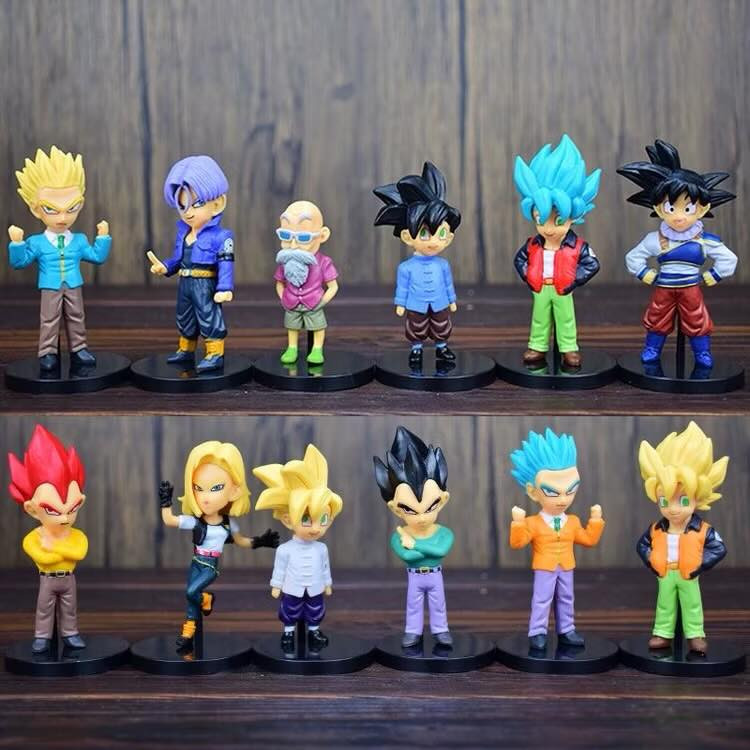 مجموعة مجسمات صغيرة لشخصيات مسلسل الأنمي الشهير دراغون بول (Dragon Ball)، والتي تعتبر من المقتنيات. 
تتضمن المجموعة شخصيات مختلفة مثل سون غوكو بأشكال عديدة، فيجيتا، ترانكس، أندرويد 18، وموتين روشي. 
تتميز هذه المجسمات بتفاصيل دقيقة تمثل لحظات أيقونية من السلسلة. 
تعد هذه المجسمات عناصر ديكور رائعة لمحبي السلسلة أو كقطع تذكارية. 
الطول 8 سم للقطعة
للمزيد من المعلومات مراسلة الصفحة 
يتوفر خدمة توصيل لجميع محفظات العراق 🚕


**إذا كنت صاحب هذا الإعلان وتريد حذفه لأي سبب، رجاءا أرسل رسالة إلى الدعم الفني**