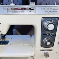 مكينة براذر نظيفة مستعمل قليل / مكان بغداد للإستفسار 07713668297