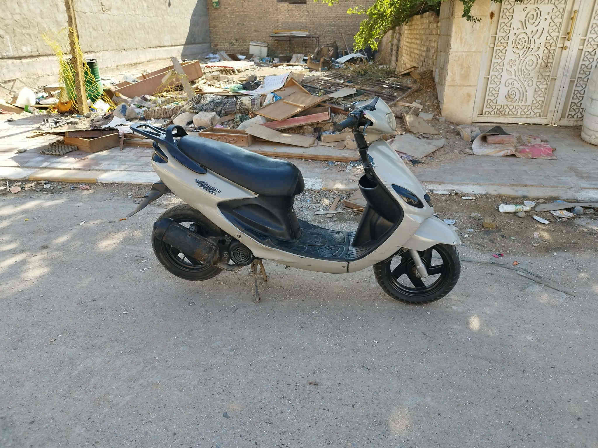 دراجه اكزز ياباني للبيع نضيفه كلش مكينه ناعم شلعه قويه سرعه 100 كهربائيات كله شغاله نكره سلف دراجه تأيرات جدد مال جني سعره 325 اليريده يتصل ***********
