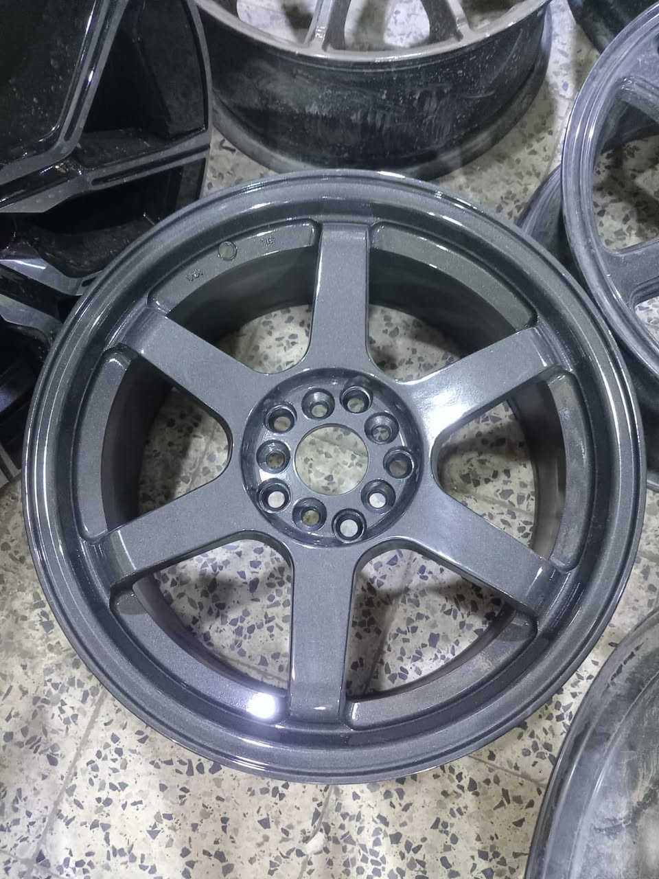 السلام عليكم 
تخم ويل VOLKRACING
حجم 17 توسايز
يرهم كوري-ياباني 
كورلا امريكي-تيوتا gt86-gr86-كولف قديم

مكاني بغداد يتوفر توصيل 
***********
***********
