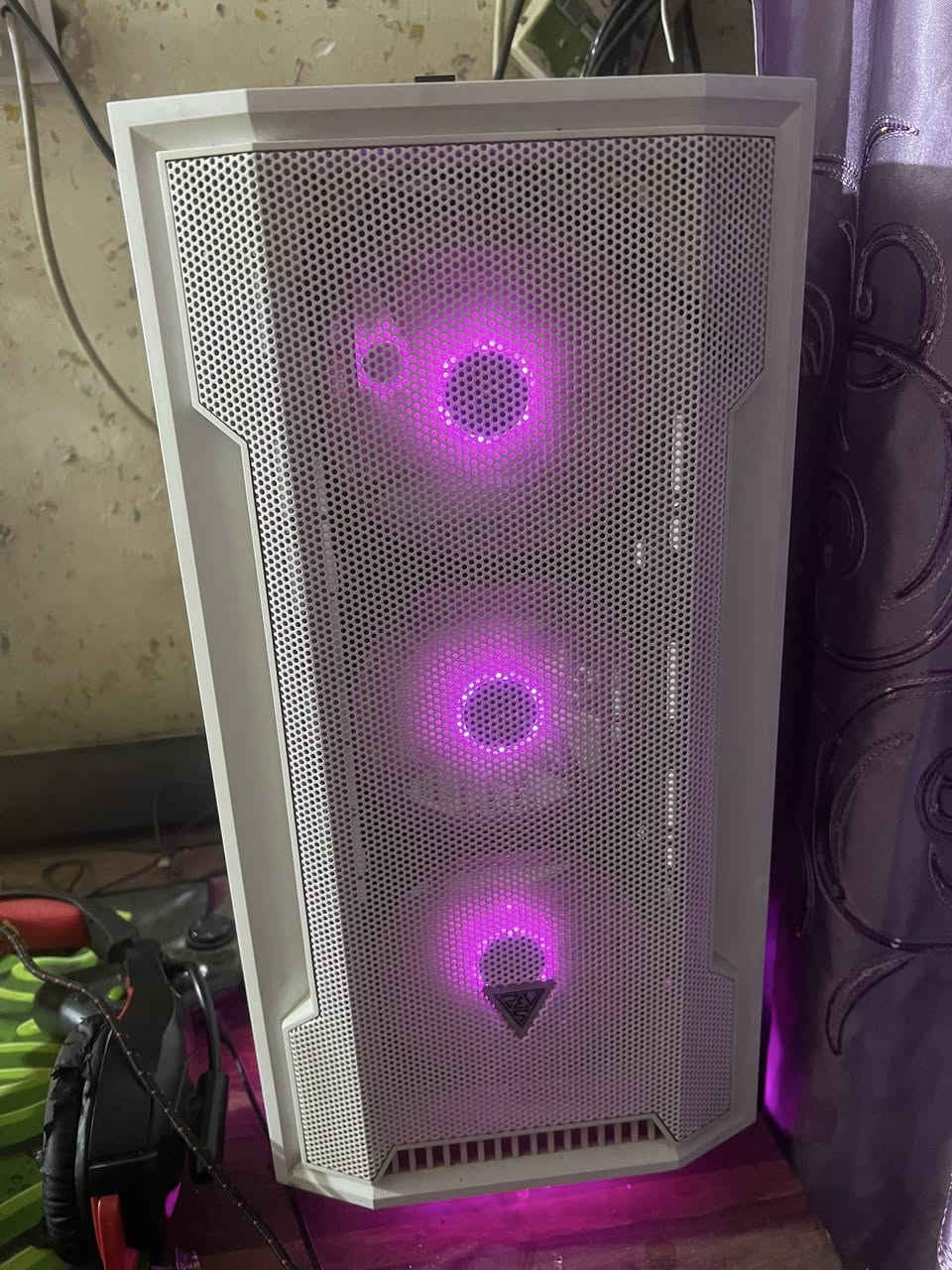 سلام عليكم
كيس للبيع 
نظافة 100% وما مستعمل هواي

وهاي المواصفات :

Gpu—-RTX 3060/ 12 GB
CPU—-CORE  i512400f
MB—-ASUS prime b660m-k d4
RAM—-2X8/16GB/3200Hz
M.2—1TB
SSD—126GB
HDD—-1TB
POWER SUPPLY—-650w/80+ bronze
CASE —- 4fan RGB

*********** رقم الهاتف
