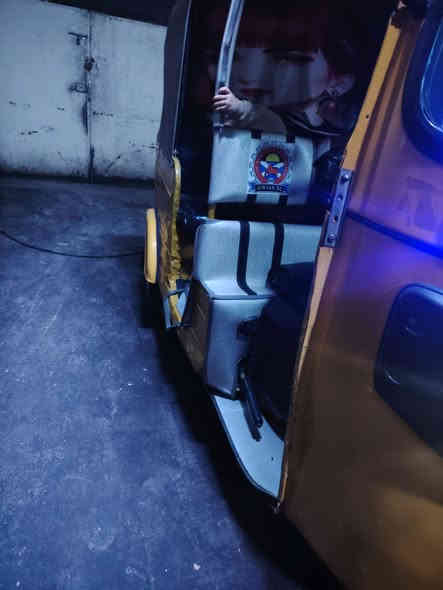 السلام عليكم تكتك 19 تكتك كشر تعبان وممعمر ع حطته بلادي اوراق كامله جانت ورقه نقص طلعته وكملته فقط تدفع رسوم بصمه واني اذا تريد امشيلك بلمعامله كامله وبلخدمه سعر 3و700 وبيهه مجال مكاني دوره ابو دشير
***********
