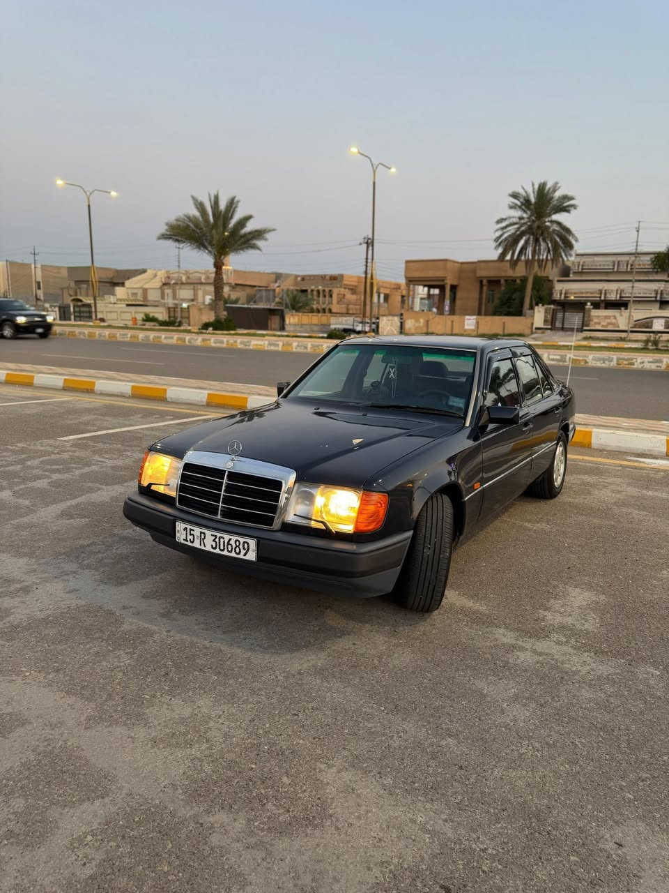 السلام عليكم
مارسدس دبe300 محرك بطه  كيرو ومحرك وصدر بشرط جدد تايرات تخم جدد تخم لايتات وبلجكترات وسكنات جدد و غرفت السياره كدام العين جديده جلد السياره جديده فقط بخ جماليه بدون ضربه تبريد ثلج
السعر 64$وبيها مجال 
رقمي ‭0780 101 5343‬
