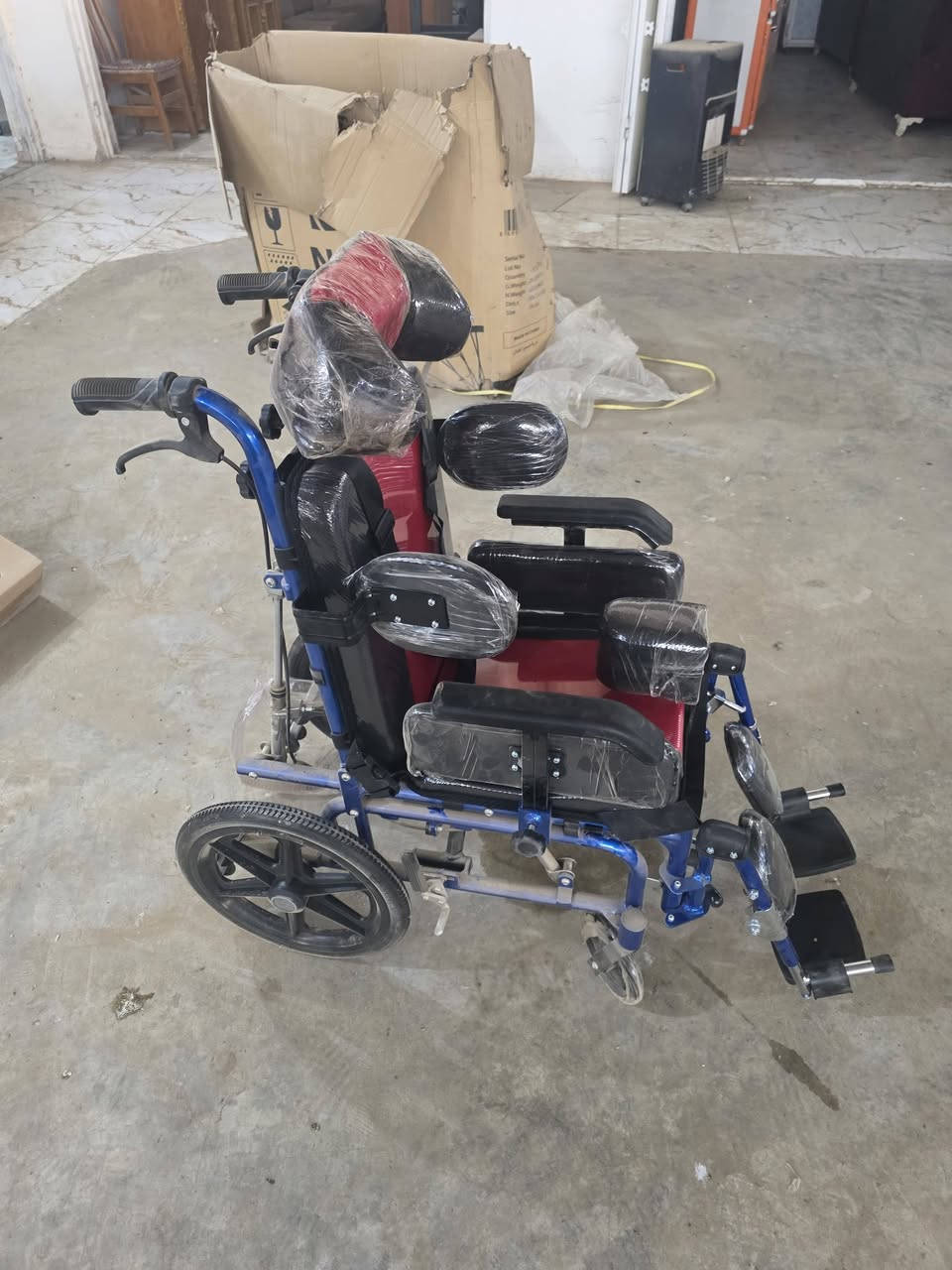 عربانة معوقين جديدة كارتون السعر ١٥٠ الف الرقم ***********
