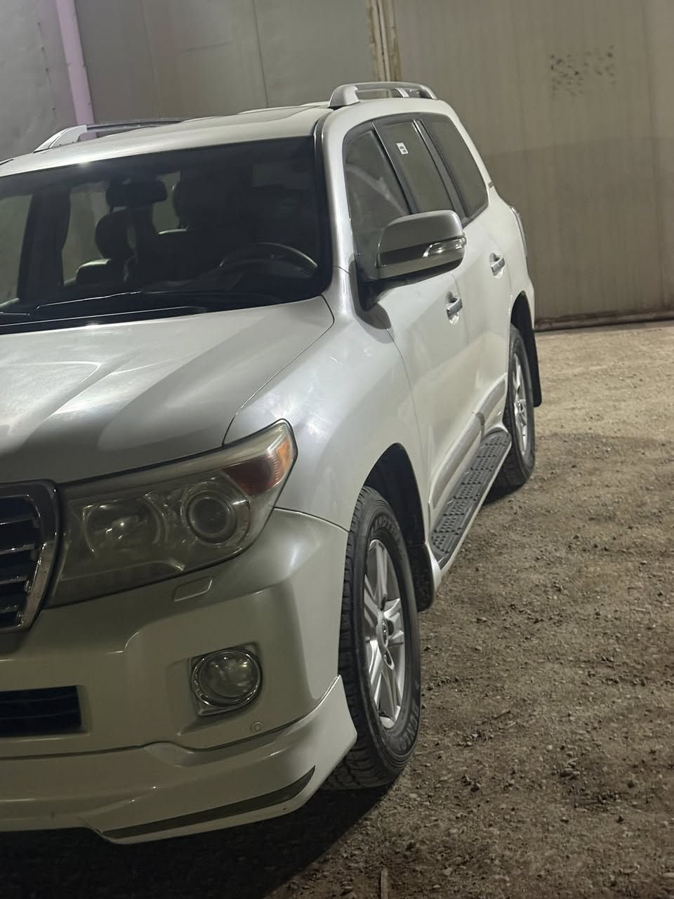 لاندكرور 2015مكفوله ***********
