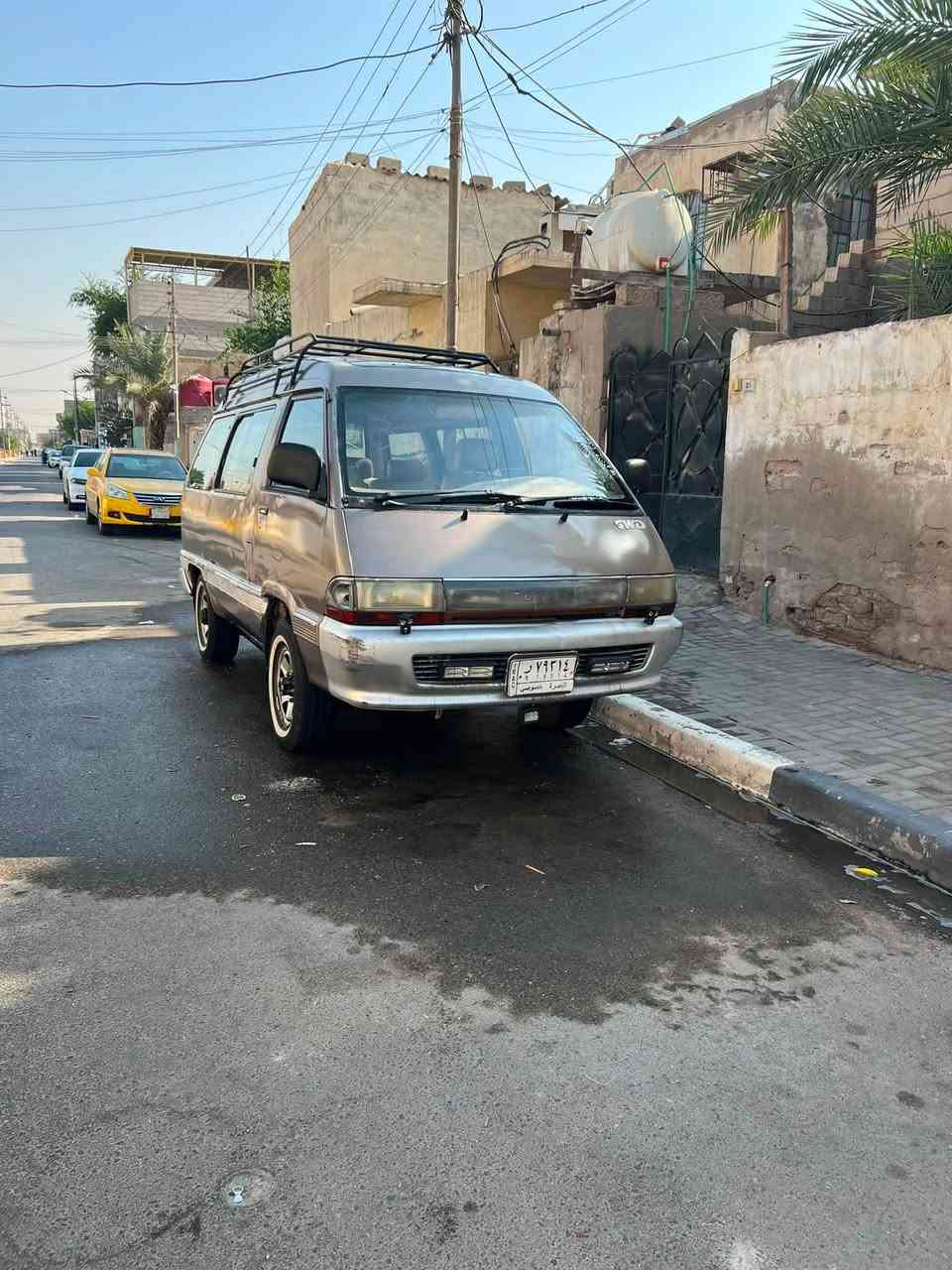 سياره تيوته فاره مديل 1991 مكينه وكير وانجي  اتوماتيك حدادة الصدر جديده السنويه لل2028 السياره بأسمي تحويل ثاني يوم 
مكان السياره البصره .القبله السعر 30 ورقه وبيها مجال للطيبين السياره جاهزه 
للاستفسار ***********
