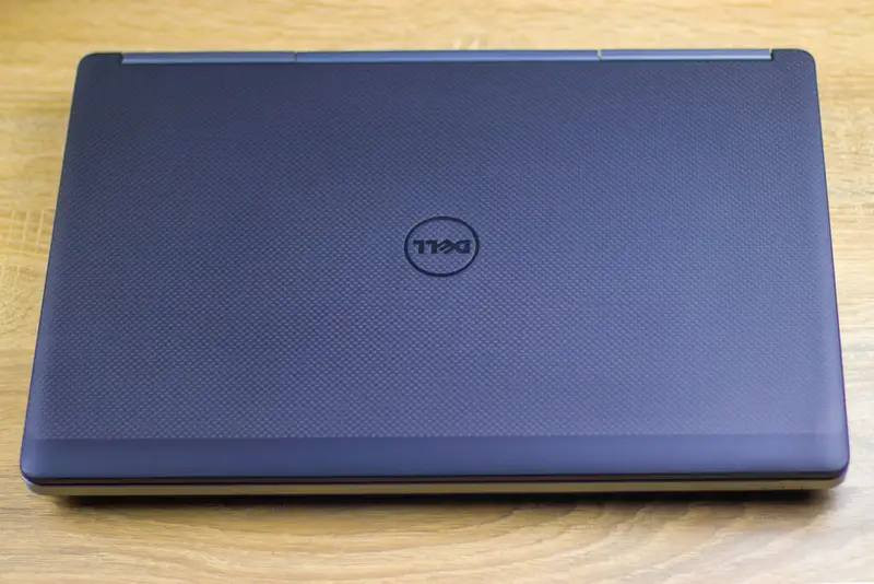 بكارت شاشة أحترافي 8GB GDDR5 🔥
🔥 Dell Precision 7710 | Workstation احترافي 🔥

🚀 الميزة الأقوى بالجهاز

🎮 كارت شاشة خارجي NVIDIA Quadro M5000M 8GB GDDR5

⚡ مخصص للتصميم الهندسي، المونتاج، الرندر، AutoCAD، 3D Max، SolidWorks والأعمال الاحترافية الثقيلة.

━━━━━━━━━━━━━━━━━━

💻 المواصفات الكاملة

🔹 المعالج

Intel Core i7-6820HQ

حتى 3.6GHz Turbo Boost

🔹 كارت الشاشة الخارجي

NVIDIA Quadro M5000M

سعة 8GB GDDR5

🔹 الرام

8GB DDR4

🔹 التخزين

256GB SSD Samsung

🔹 الشاشة

17.3 إنج Full HD

دقة 1920×1080

━━━━━━━━━━━━━━━━━━

⭐ مميزات الجهاز

✅ مناسب للمهندسين والمصممين والمحترفين

✅ أداء قوي للرندر والتصميم ثلاثي الأبعاد

✅ Workstation احترافي للأعمال الثقيلة

✅ هيكل متين وجودة تصنيع عالية

✅ قابل للتطوير والترقية

━━━━━━━━━━━━━━━━━━

🎁 هدايا مجانية

🖱️ ماوس

🖼️ ماوس باد

🎒 حقيبة لابتوب

🔌 شاحن أصلي

🚚 توصيل مجاني

🛡️ ضمان 10 أيام

━━━━━━━━━━━━━━━━━━

💰 السعر: 580,000 دينار عراقي فقط

📍 العنوان:

بغداد - الأمين الثانية - شارع النواب

📞 للحجز والاستفسار:

***********

🏢 مكتب الريادة للحاسبات
