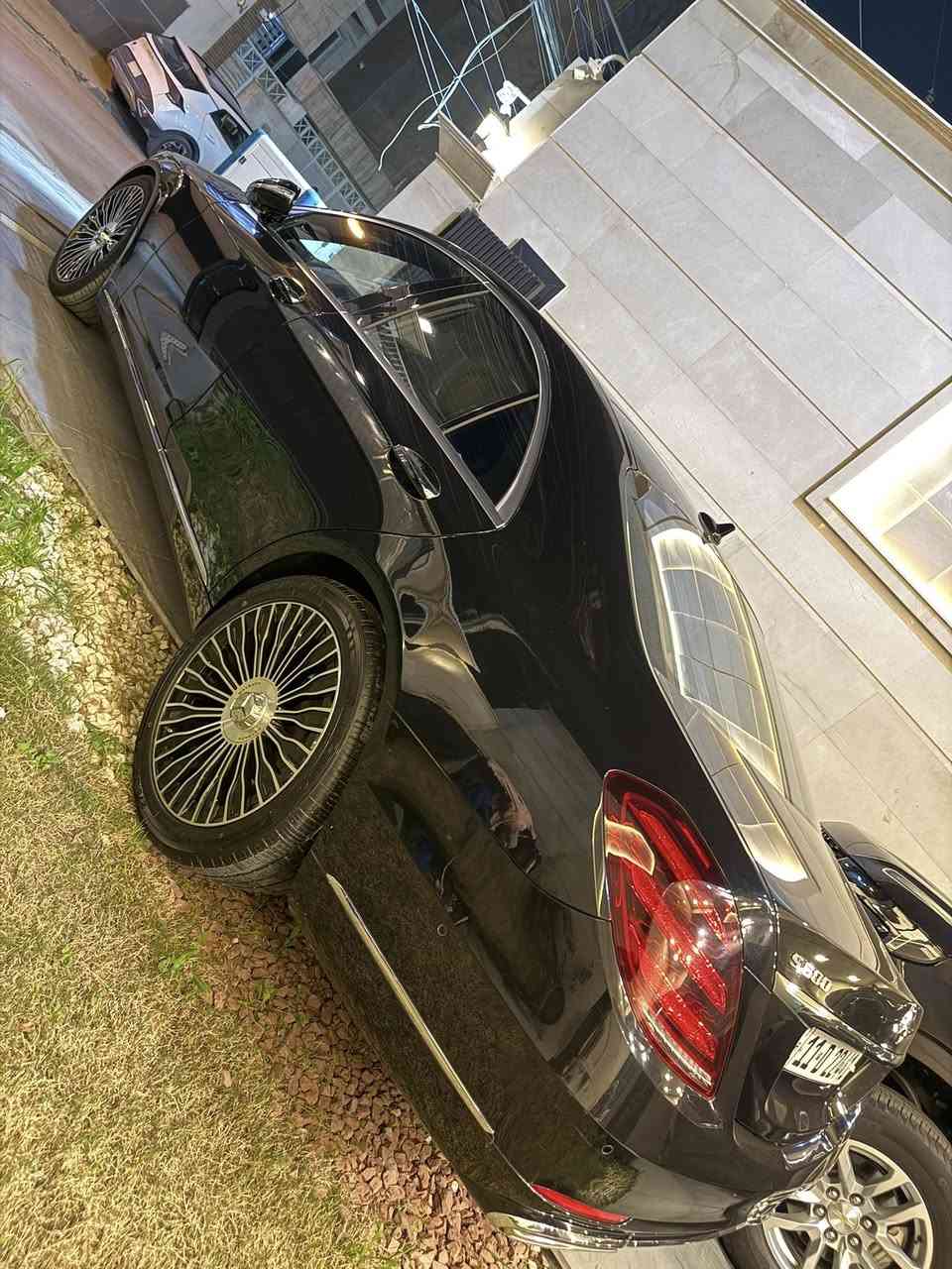 السلام عليكم للبيع فقط
مارسدس s500 . 2018 

5 فصوص فول مواصفات 

وكالة المانيا ضمان دولي بصمتين

محرك v6 سته سلندر 

ماشيه 90 الف km 

السياره مكفوله من كلشي بدون اي نقص 

تخم ويل تخم تاير قبل يومين شديتهن

رقم بغداد بسمي سياره 

السعر 49000$ وماكو اس بهيج جمال وهيج سعر ابد

العنوان . بغداد . شارع الصناعة . كراج الأمانة

***********
