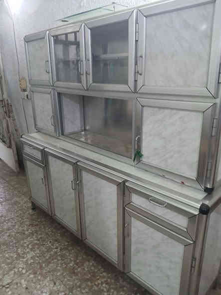 كاونتر نظيف جدا اخو الجديد 3 قطع سعر 325  الف بغداد كرخ مقابل باب كراج البياع الموحد بجانب النشاط المدرسي
0771263771//*********** بغداد
