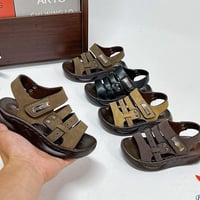 صندل ولادي • مقاسات ٣١-٤١ • توصيل مجاني