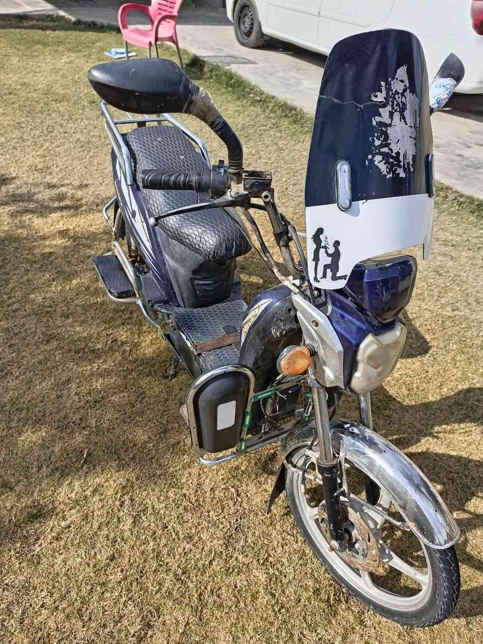 السلام عليكم للبيع دراجه هارلي حجم 20 نظيفه 
السعر 250 وبيها مجال
للاستفسار الاتصال على الرقم ***********
