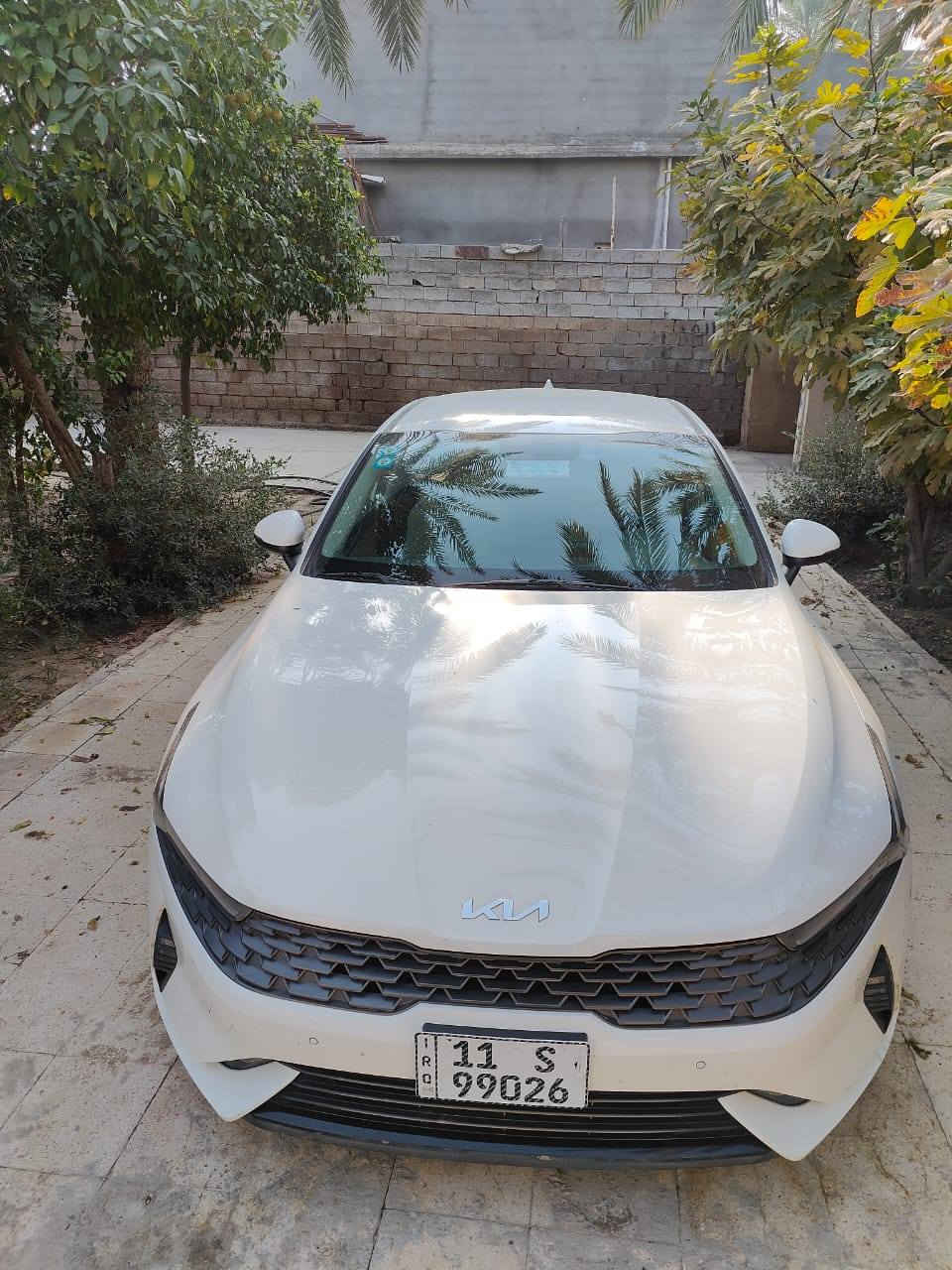 السلام عليكم ورحمة الله وبركاته
نعرض الكم اليوم كيا K5 موديل 2022 خليجي وكالة الدولية.
السيارة محرك 2000 دووش قطرة، نظافة عالية.
بيها نص بَيند كلير بدون داخل وبدون إيرباك، فقط أثر شخطو تخريب (خبانة).
الممشى: 63 ألف كيلومتر حقيقي.
المواصفات:
كشنات كهرباء مع تبريد
شاشة كبيرة
نظام ملاحة
تحديد مسار
مثبت سرعة
دخول ذكي
تشغيل بصمة
أبواب بصمة
3 أنظمة قيادة (Sport / Normal / Eco)
Auto Hold
دبل عداد
تشغيل عن بعد
السيارة فول مواصفات عدا الفتحة.
السعر خاص او اتصال بلرقم 
📞 للاستفسار: ***********
