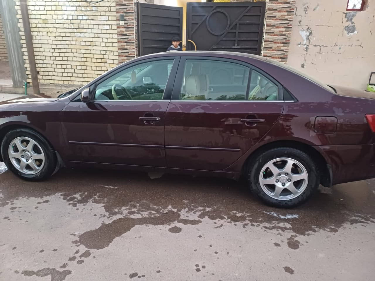 سلام عليكم رمضان كريم من رخصت الادمن سوناته موديل 2006 سياره كلشي علبلاد ماشيه 190 الف بيها بس حادث امريكه صبغ 3 قطع بس من بره السياره ليبر واحد سياره مال جناي رقم بغداد نكليزي بسمي تتفئه تبريد كلشي علبلاد تخم تاير  جديد  عنوان واسط الصويره ***********
