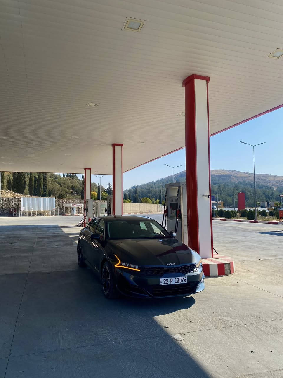 السلام عليكم
كيا كي فايف 2022 رقم اربيل الوحيدة بالعراق

حادث السيارة باب سايق مصبوغ وجاملغ مبدل نفس اللون وبيها كلير بالبنيد من امريكا ، 

مكينة وكير وكهربائيات سليم ومكفول ، 

السيارة بدون ايرباك كلها سليمة

السعر 165وبي مجال للشراي 

العنوان : بغداد حي الجهاد 

للتواصل : ***********
