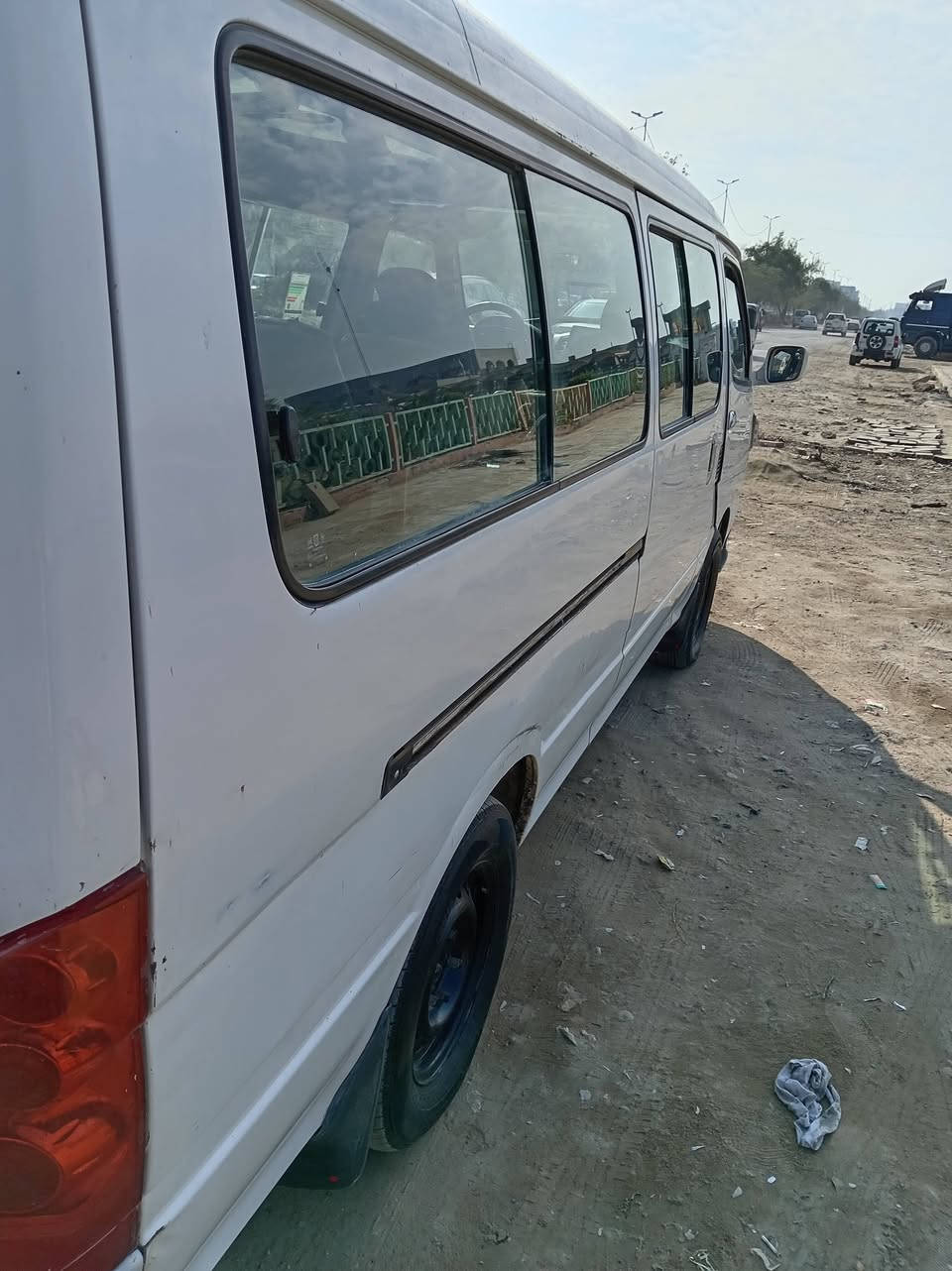 السلام عليكم من رخصت مدير كروب اخوان سياره جنبي اج وان موديل 14رقم بغداد انكليزي باسمي مكينه كير اكسل كفاله السياره بيه صبغه شبر بالجنطه جوه الرقم وبارد وره باب السلايت السياره باسمي مصفره السعر٨٢ وبيه مجال مكان السياره بغداد حي اور هاتف ***********
