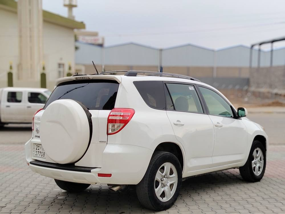 رافور كندي موديل ٢٠١٢
سعر ١٢٣ بي مجال بصيط
سنويه جديد لحد ٣٠ دفتر بانزين بيها
بيها قطعتين ونص صبغ بدون اي دواخل
تبريد صدر تايرات كير شرط دبل اكسل محرك ٢٥٠٠
شرط تحويل والوكالة *********** شراي يخابر كركوك, العراق
